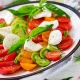 Смачні страви з сиром та овочами