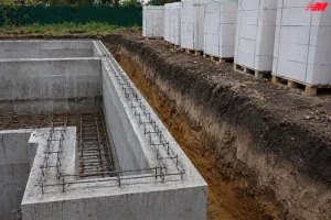 Фундамент під газобетон: чому виникають тріщини і як їх уникнути