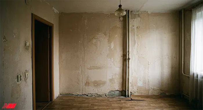 Низька стеля і опалювальний стояк вздовж стіни — обмеження для встановлення шафи-купе